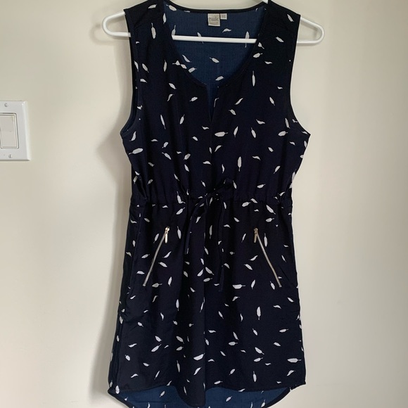 Simons Dresses & Skirts - Twik by Simons dress with feather print